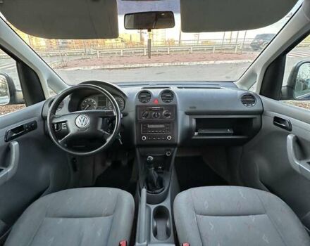 Синий Фольксваген Кадди, объемом двигателя 1.6 л и пробегом 230 тыс. км за 4699 $, фото 18 на Automoto.ua