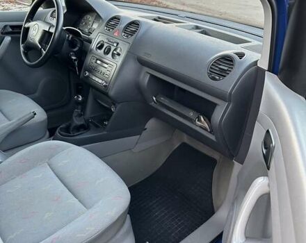 Синий Фольксваген Кадди, объемом двигателя 1.6 л и пробегом 230 тыс. км за 4699 $, фото 20 на Automoto.ua