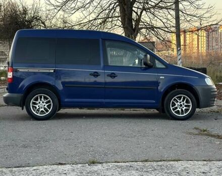 Синий Фольксваген Кадди, объемом двигателя 1.6 л и пробегом 230 тыс. км за 4699 $, фото 5 на Automoto.ua