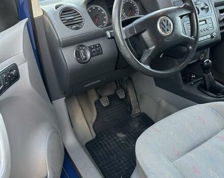 Синий Фольксваген Кадди, объемом двигателя 1.6 л и пробегом 230 тыс. км за 4699 $, фото 17 на Automoto.ua