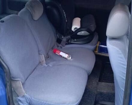 Синий Фольксваген Кадди, объемом двигателя 1.97 л и пробегом 304 тыс. км за 3900 $, фото 7 на Automoto.ua