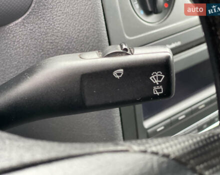 Синий Фольксваген Кадди, объемом двигателя 1.6 л и пробегом 184 тыс. км за 5699 $, фото 24 на Automoto.ua