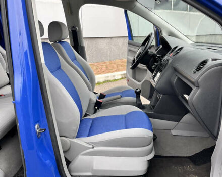 Синій Фольксваген Кадді, об'ємом двигуна 1.6 л та пробігом 170 тис. км за 6800 $, фото 35 на Automoto.ua