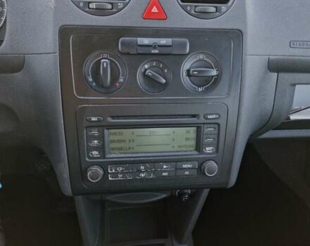 Синий Фольксваген Кадди, объемом двигателя 1.6 л и пробегом 210 тыс. км за 5900 $, фото 12 на Automoto.ua