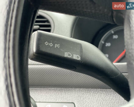 Синий Фольксваген Кадди, объемом двигателя 1.6 л и пробегом 184 тыс. км за 5699 $, фото 23 на Automoto.ua