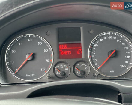 Синий Фольксваген Кадди, объемом двигателя 1.6 л и пробегом 184 тыс. км за 5699 $, фото 21 на Automoto.ua