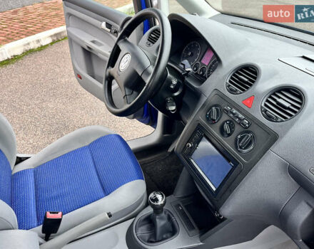 Синій Фольксваген Кадді, об'ємом двигуна 1.6 л та пробігом 170 тис. км за 6800 $, фото 36 на Automoto.ua