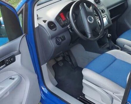 Синій Фольксваген Кадді, об'ємом двигуна 1.6 л та пробігом 170 тис. км за 6495 $, фото 25 на Automoto.ua