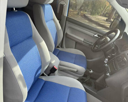 Синий Фольксваген Кадди, объемом двигателя 1.6 л и пробегом 226 тыс. км за 7200 $, фото 16 на Automoto.ua