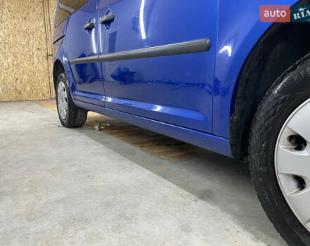 Синий Фольксваген Кадди, объемом двигателя 0 л и пробегом 260 тыс. км за 5999 $, фото 5 на Automoto.ua