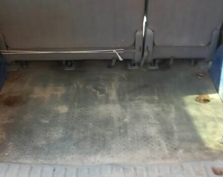 Фольксваген Кадди 2005 в Ровно на Automoto.ua Синий Фольксваген Кадди, объемом двигателя 2 л и пробегом 300 тыс. км за 3217 $, фото 5 на Automoto.ua