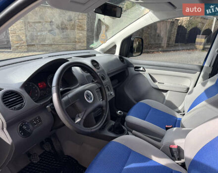 Синий Фольксваген Кадди, объемом двигателя 1.6 л и пробегом 226 тыс. км за 7200 $, фото 8 на Automoto.ua