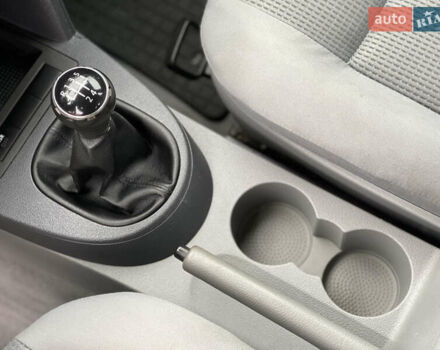 Синий Фольксваген Кадди, объемом двигателя 1.6 л и пробегом 184 тыс. км за 5699 $, фото 28 на Automoto.ua