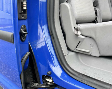 Синій Фольксваген Кадді, об'ємом двигуна 1.6 л та пробігом 170 тис. км за 6800 $, фото 41 на Automoto.ua