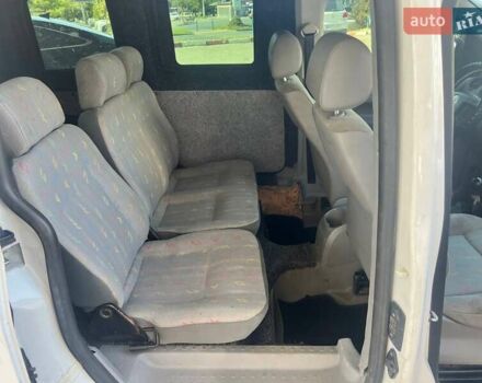 Синий Фольксваген Кадди, объемом двигателя 1.6 л и пробегом 394 тыс. км за 3800 $, фото 14 на Automoto.ua