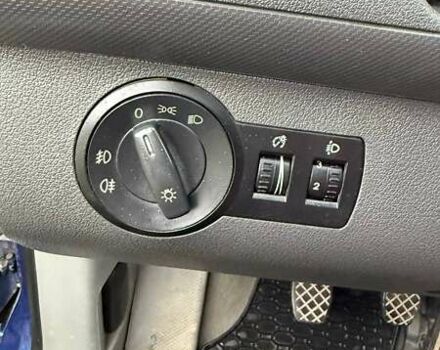 Синий Фольксваген Кадди, объемом двигателя 1.4 л и пробегом 260 тыс. км за 6000 $, фото 11 на Automoto.ua