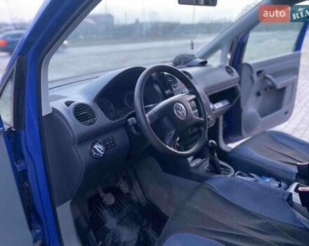 Синий Фольксваген Кадди, объемом двигателя 1.97 л и пробегом 277 тыс. км за 4999 $, фото 13 на Automoto.ua