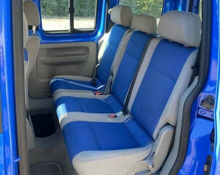 Синій Фольксваген Кадді, об'ємом двигуна 1.6 л та пробігом 236 тис. км за 6777 $, фото 2 на Automoto.ua