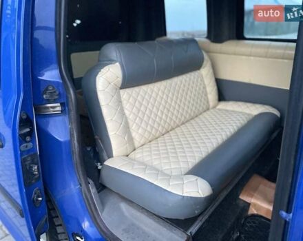 Синий Фольксваген Кадди, объемом двигателя 1.97 л и пробегом 277 тыс. км за 4999 $, фото 11 на Automoto.ua