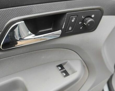 Синий Фольксваген Кадди, объемом двигателя 1.9 л и пробегом 198 тыс. км за 3016 $, фото 9 на Automoto.ua