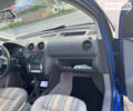 Синий Фольксваген Кадди, объемом двигателя 1.6 л и пробегом 235 тыс. км за 7200 $, фото 9 на Automoto.ua