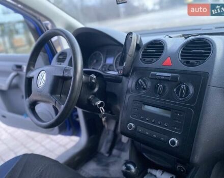 Синий Фольксваген Кадди, объемом двигателя 1.97 л и пробегом 277 тыс. км за 4999 $, фото 12 на Automoto.ua