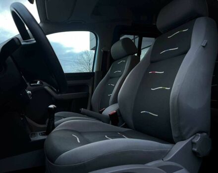 Синий Фольксваген Кадди, объемом двигателя 1.6 л и пробегом 215 тыс. км за 7900 $, фото 19 на Automoto.ua