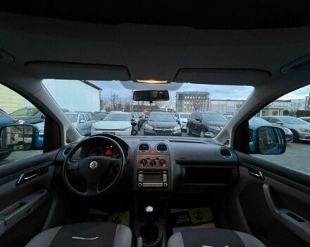 Синий Фольксваген Кадди, объемом двигателя 1.6 л и пробегом 215 тыс. км за 7900 $, фото 8 на Automoto.ua