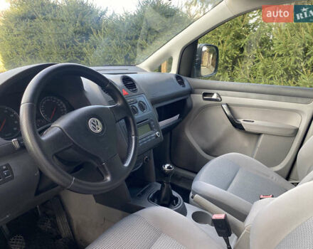 Синий Фольксваген Кадди, объемом двигателя 1.6 л и пробегом 211 тыс. км за 7200 $, фото 8 на Automoto.ua