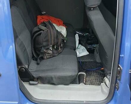 Синій Фольксваген Кадді, об'ємом двигуна 1.6 л та пробігом 286 тис. км за 6200 $, фото 3 на Automoto.ua