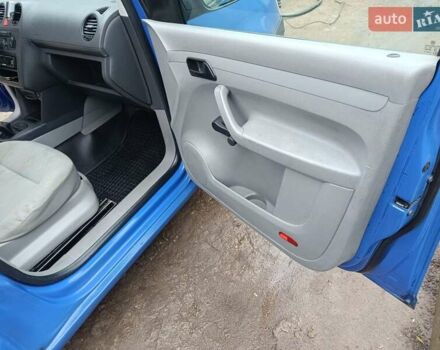 Синій Фольксваген Кадді, об'ємом двигуна 1.6 л та пробігом 280 тис. км за 4700 $, фото 10 на Automoto.ua