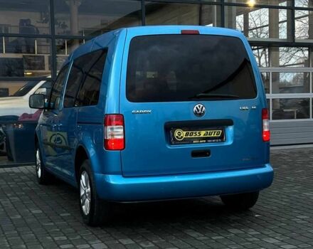 Синий Фольксваген Кадди, объемом двигателя 1.6 л и пробегом 215 тыс. км за 7900 $, фото 4 на Automoto.ua