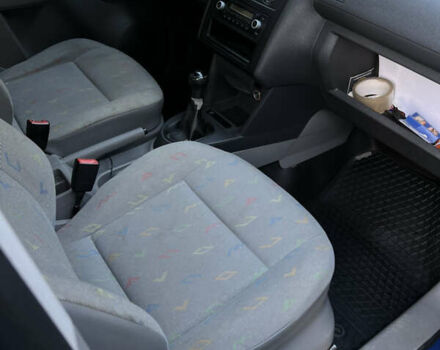 Синий Фольксваген Кадди, объемом двигателя 1.9 л и пробегом 420 тыс. км за 5700 $, фото 12 на Automoto.ua