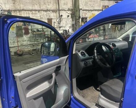 Синий Фольксваген Кадди, объемом двигателя 1.39 л и пробегом 344 тыс. км за 4000 $, фото 6 на Automoto.ua