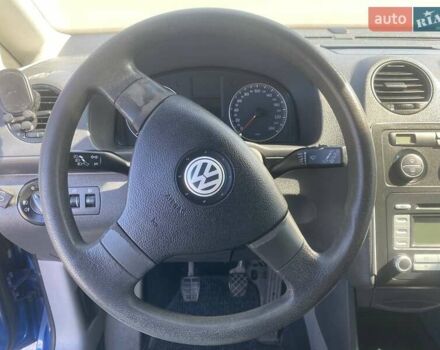 Синий Фольксваген Кадди, объемом двигателя 1.6 л и пробегом 322 тыс. км за 7199 $, фото 11 на Automoto.ua