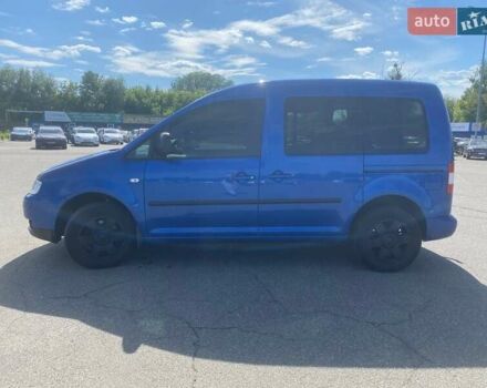 Синий Фольксваген Кадди, объемом двигателя 1.6 л и пробегом 322 тыс. км за 7199 $, фото 4 на Automoto.ua