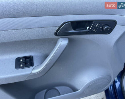 Синій Фольксваген Кадді, об'ємом двигуна 1.9 л та пробігом 344 тис. км за 7250 $, фото 4 на Automoto.ua