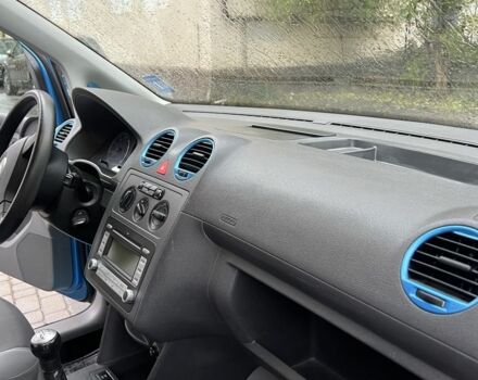 Синий Фольксваген Кадди, объемом двигателя 1.6 л и пробегом 215 тыс. км за 7300 $, фото 6 на Automoto.ua