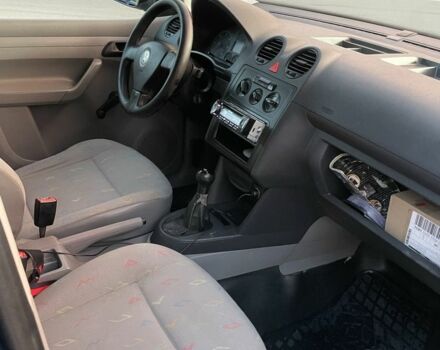 Синий Фольксваген Кадди, объемом двигателя 2 л и пробегом 328 тыс. км за 4000 $, фото 6 на Automoto.ua