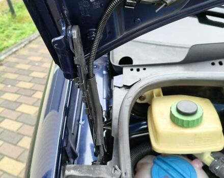 Синий Фольксваген Кадди, объемом двигателя 1.9 л и пробегом 193 тыс. км за 11350 $, фото 35 на Automoto.ua