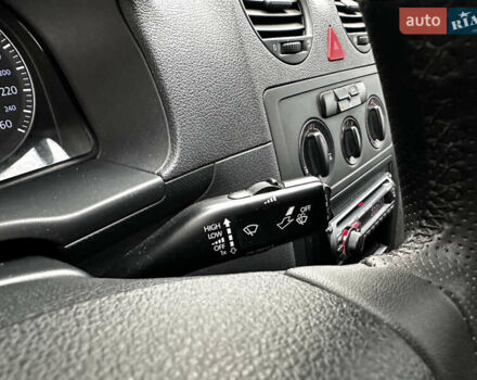 Синий Фольксваген Кадди, объемом двигателя 1.9 л и пробегом 361 тыс. км за 7650 $, фото 19 на Automoto.ua