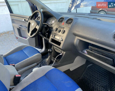 Синій Фольксваген Кадді, об'ємом двигуна 2 л та пробігом 230 тис. км за 6499 $, фото 14 на Automoto.ua