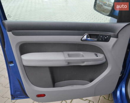 Синій Фольксваген Кадді, об'ємом двигуна 1.6 л та пробігом 216 тис. км за 9950 $, фото 20 на Automoto.ua