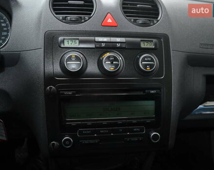 Синій Фольксваген Кадді, об'ємом двигуна 1.6 л та пробігом 216 тис. км за 9950 $, фото 30 на Automoto.ua