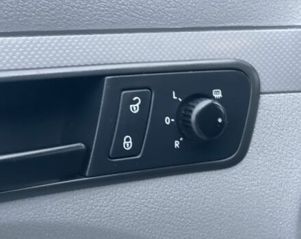 Синий Фольксваген Кадди, объемом двигателя 1.9 л и пробегом 239 тыс. км за 7300 $, фото 13 на Automoto.ua