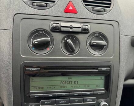 Синій Фольксваген Кадді, об'ємом двигуна 1.6 л та пробігом 206 тис. км за 5000 $, фото 17 на Automoto.ua