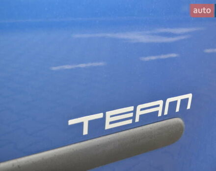 Синій Фольксваген Кадді, об'ємом двигуна 1.6 л та пробігом 216 тис. км за 9950 $, фото 13 на Automoto.ua