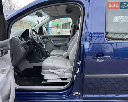 Синий Фольксваген Кадди, объемом двигателя 1.39 л и пробегом 266 тыс. км за 7499 $, фото 23 на Automoto.ua