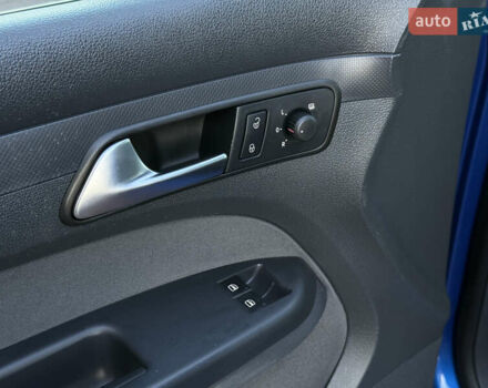 Синий Фольксваген Кадди, объемом двигателя 0 л и пробегом 246 тыс. км за 10850 $, фото 56 на Automoto.ua