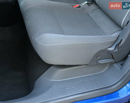 Синий Фольксваген Кадди, объемом двигателя 0 л и пробегом 246 тыс. км за 10850 $, фото 64 на Automoto.ua